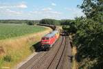 MEG 218 467 unmd 218 391 BahnBau mit einem langen Bauzug aus Mühldorf nach Hof bei Oberteich.