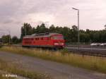 233 451-4 rollt solo durch Wiesau/Oderpfalz.