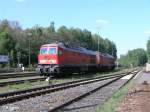 233 622-0 und eine Schwester Maschine stehn am 02.05.09 in Marktredwitz abgestellt.