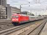 BR 101 085-9 als (IC 2082 Berchtesgarden -> Hamburg-Altona) durch Mnchen-Heimeranplatz. 14.12.2024