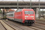 BR 101 134-5 D-DB als (IC 2375/2393 Dageb�ll/Westerland -> Stuttgart Hbf) bei der Ausfahrt HH-Harburg.  9.Oktober 2025