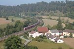 Bei Hagenacker schiebt 111 130-1 die RB 59147 Nürnberg - München.