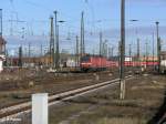 143 934-9 und eine schwester Maschine estehen im Vorfeld vom leipziger HBF abgestellt.