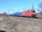 185 198-9 mit einem Kohlezug durch Briesen(Mark)08.03.11