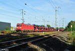 185 168-2 mit einem langen Autotransportzug in Nürnberg Hohe Marta.