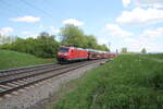 185 053-6 mit einem Autotransportzug bei Pölling. 14.05.24