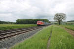 185 251-6 zieht mit einem LKW-Walter bei Retzbach-Zellingen in Richtung Süden.