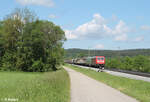 185 219-3 + 185 389  Co2 Frei mit einem Gemischten Güterzug aus Nürnberg nach Passau bei Pölling. 20.05.24