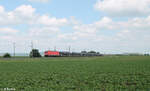 185 312-6 zieht bei Uffenheim ein langen Autotransportzug in Richtung Norden.