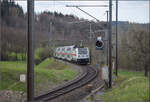 IC2 4908 mit 147 586 bei Lottstetten.