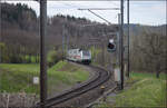 IC2 4908 mit 147 586 bei Lottstetten.