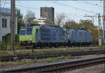 Re 485 020 und Re 186 107 von Railpool auf dem Weg zur Arbeit.