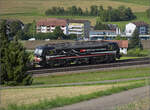 SBBCI-Leasinglok von Beacon Rail 193 665 'Thuner See' mit dem Wetronzug bei Frick.