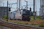 193 540 'Atomium' und 193 529 'Neckar' in Pratteln. August 2025.