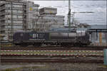 193 202 von ELL durchfährt solo den Hauptbahnhof Duisburg. Februar 2026.