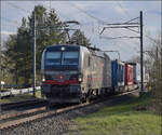 193 547 'Groote Markt' von SBBCI mit einem Containerzug bei Altenburg.