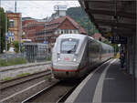 ICE 4 Triebzug 9486 auf der Rhein-Neckar-Bahn. Weinheim, Juli 2024.