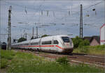 '412 026' ICE 4 Triebzug 9026 auf der Rhein-Neckar-Bahn. Weinheim, Juli 2024.