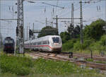 '412 026' ICE 4 Triebzug 9026 auf der Rhein-Neckar-Bahn. Weinheim, Juli 2024.