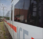 Rheintalumleiter.

'412 096' macht sich auf den Weg nach Z�rich. Singen, August 2026.