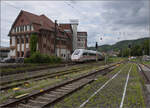 weinheim-bergstrasse/856574/412-210-ice-4-triebzug-9210 '412 210' ICE 4 Triebzug 9210 und '412 204' ICE 4 Triebzug 9204 (im Bild) auf der Rhein-Neckar-Bahn. Weinheim, Juli 2024.