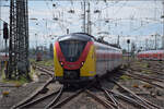 1440 160 der HLB fährt auf Frankfurt aus. Juli 2024.