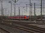 1440 231 verlässt Duisburg.