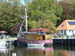 (254'668) - Fischrestaurant Crusty Crab House am 2. September 2023 im Hafen von Kloster