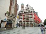 (128'594) - Blumenbeschmcktes Haus in Mnchen am 11.