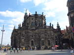 (182'888) - Die katholische Hofkirche am 8.
