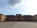 (183'800) - Das Barockschloss am 21.