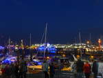 (204'979) - 830. Hafengeburtstag am Abend am 11. Mai 2019 auf der Elbe in Hamburg