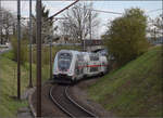 IC2 4908 mit 147 586 bei Lottstetten.