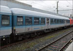 Blauer Silberling D-GfF 50 80 84-34 240-3 Bnrdz im Sandwich zwischen 185 391 und 185 394.