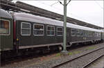 Der Ex-Silberling Bnr 50 80 22-35 508-7 D-GfF im Dampfzug nach Villingen. Rottweil, Oktober 2026.