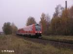 612 115-6 fhrt mit ein RE Gera in Wiesau (Oberpfalz) ein.