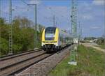 kbs-702-offenburg-basel-rheintalbahn/808325/1462-004-und-1462-011-bei 1462 004 und 1462 011 bei Müllheim. April 2022.