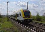 kbs-702-offenburg-basel-rheintalbahn/808326/1462-004-und-1462-011-bei 1462 004 und 1462 011 bei Müllheim. April 2022.