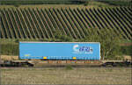 Der Wagen 83 85 4506 363-2 TEN CH-HUPAC Sdgnss im Zugverband mit 193 540 'Atomium'.