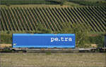 Der Wagen 83 85 4506 609-8 TEN CH-HUPAC Sdgnss im Zugverband mit 193 540 'Atomium'.