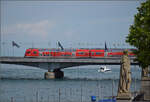 Neuerdings viele Extrazüge sonntagnachmittags am Bodensee.

16:42, Regelzug RE 2 mit 146 236 und Eigenwerbung der Schwarzwaldbahn trifft deutlich verspätet in Konstanz ein. Juni 2026.
