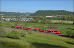 Eine leider verschmierte Dreifachtraktion 641 mit 641 010 in der Mitte bei Dogern. April 2026.