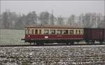 Weihnachtsfahrt des Kanderli.

VT 3 der Kandertalbahn mit dem Museumszug bei Rümmingen. Dezember 2022.