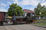 Kandertalbahn im Frhjahr.

Nebeneisenbahn-Museumszug mit Lok 30 in Hammerstein an der namensgebenden Kander. Mai 2024.