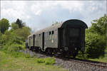 50 2988 mit Umbauwagen auf dem Weg nach Blumberg.
