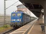 BR 140 008-6 (140 845-9) der PRESS mit Leeren Autozug durch HH-Bergedorf -> B�chen.
