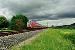 445 062 als RE 55 4622 Bamberg - Frankfurt/Main bei Thüngersheim.