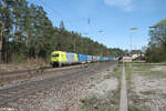 223 070 mit dem Tchibo Containerzug aus Neumarkt Oberpfalz in Ochenbruck. 06.04.24