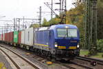 BR 6193 878 von Beacon Rail mit Containern bei der durchfahrt HH-Harburg Richtung Hafen.