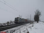 6193 097 mit einem Containerzug bei Pölling.09.12.23